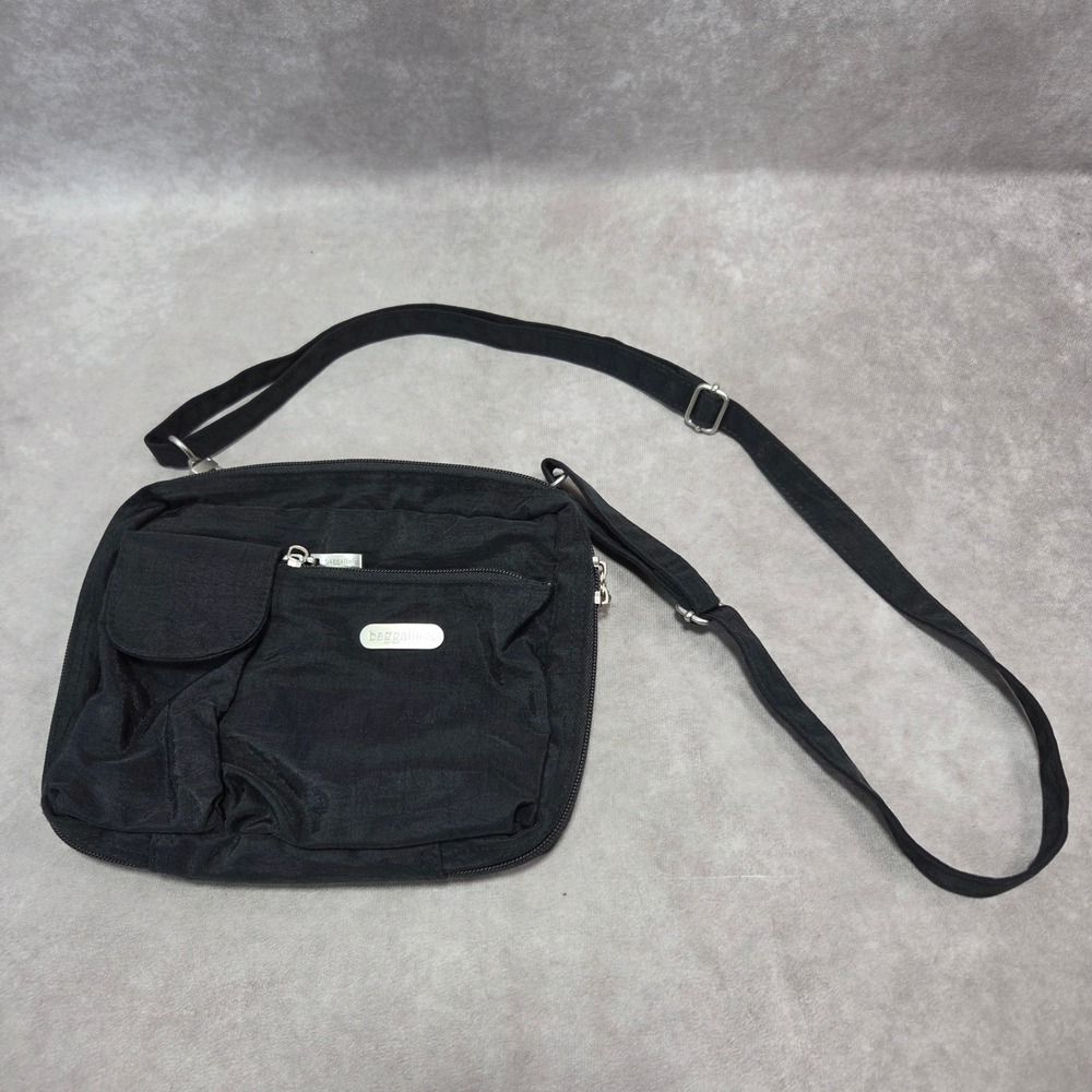 Baggallini Black Nylon Small Crossbody Bag Multi-Pocket Travel Purse adjustable